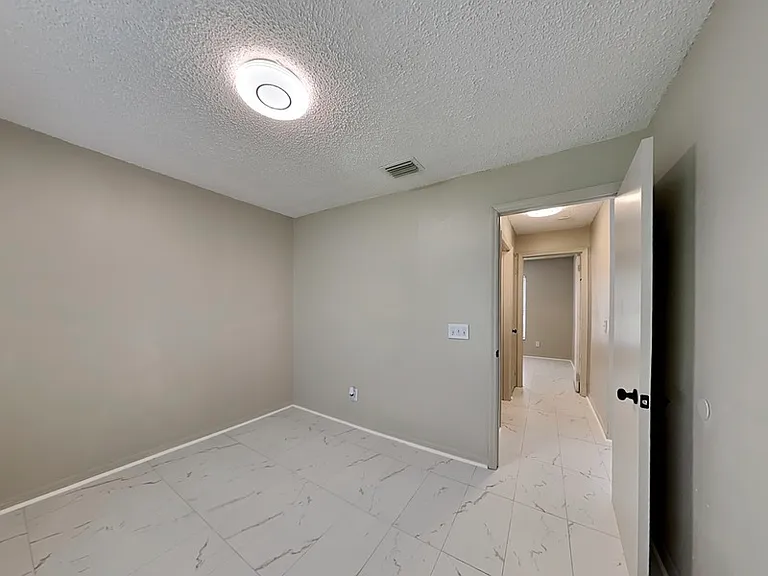 1836 Blue Fox Ct — Photo 17