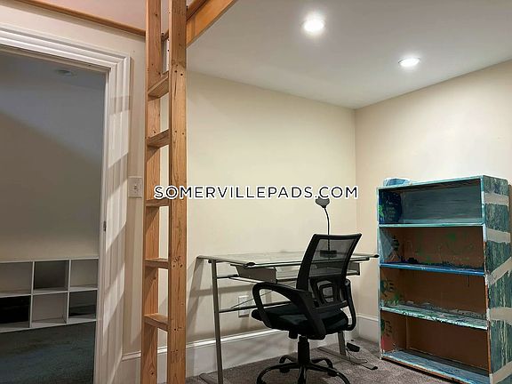 2nd image of 50 White St #4