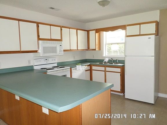 3rd image of 601 Peletier Loop Road