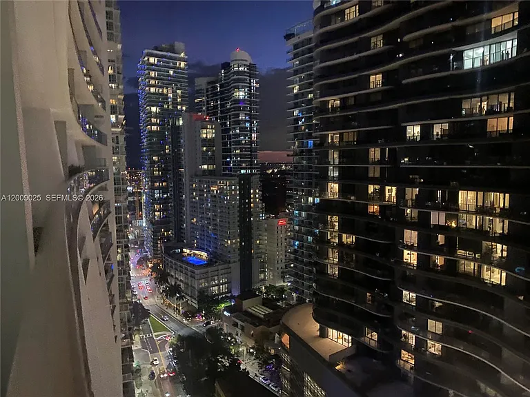 1010 Brickell Ave #2910 — Photo 22