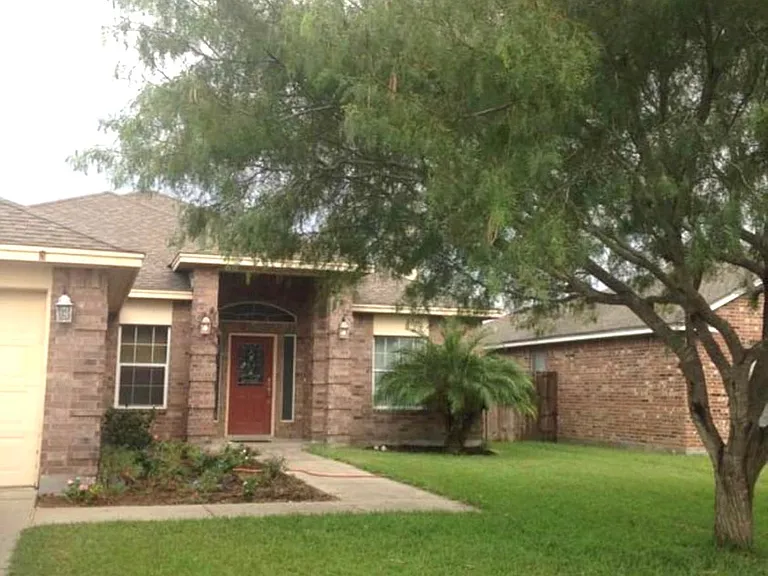 2322 Luzius Dr — Photo 2