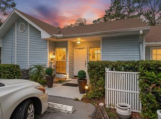 16218 Rambling Vine Dr W, Tampa, FL 33624