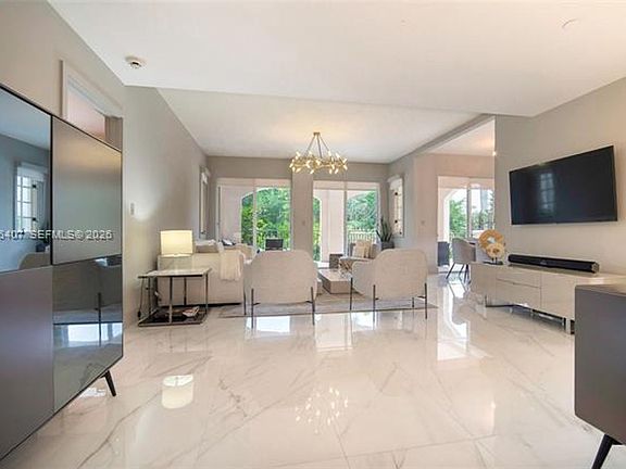 5th image of 19211 Fisher Island Dr