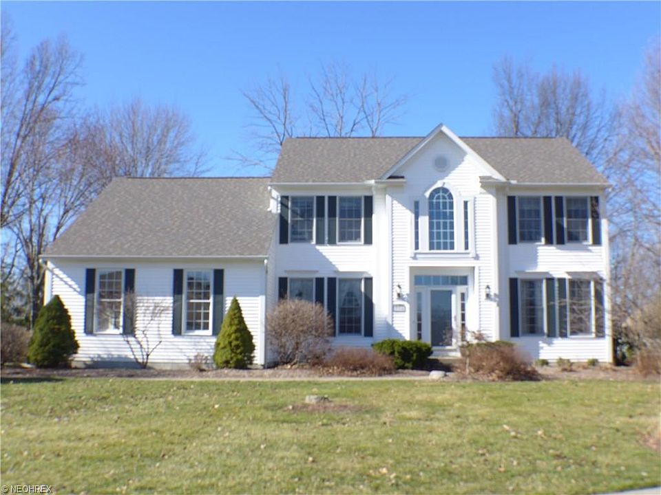 1st image of 734 Sawmill Dr
