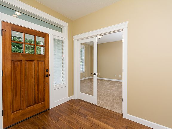 3rd image of 2601 NE 51st St
