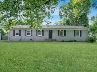 208 Nottingham Pl, Clarksville, TN 37042