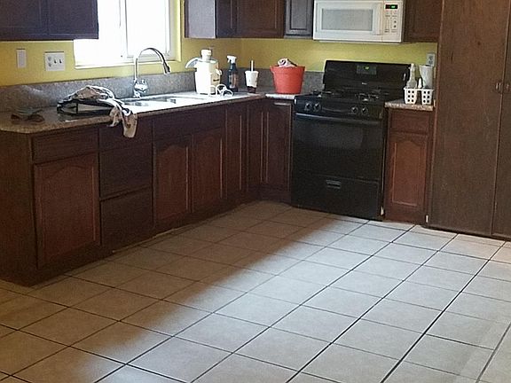 5th image of 9207 Sultana Ave