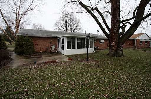 2nd image of 980 Stonyridge Ave