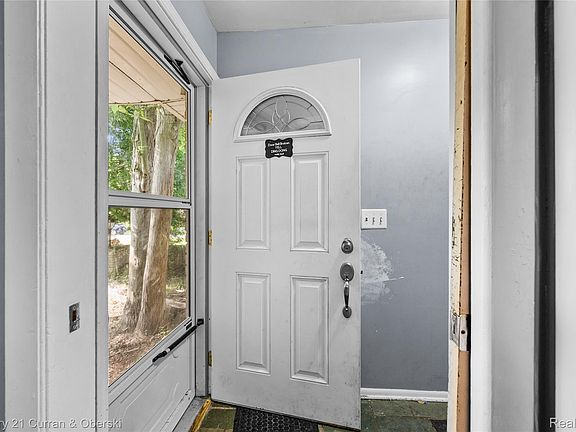 3rd image of 4652 Patrick Rd