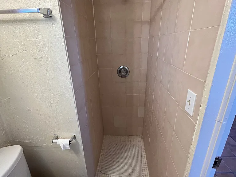2301 N Northway Ave #10 — Photo 20