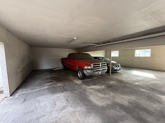 3rd image of 400 N Hobart Blvd #301
