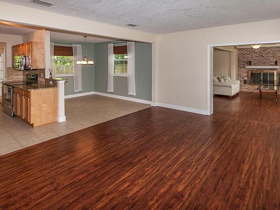 5th image of 1504 Ferndale Pl