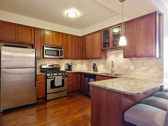 4th image of 6444 W Belmont Ave APT 206