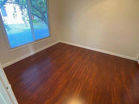 4th image of 860 N McCadden Pl APT 7