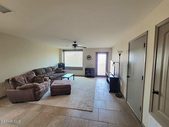 5th image of 12777 Tre Maximiliano Ave