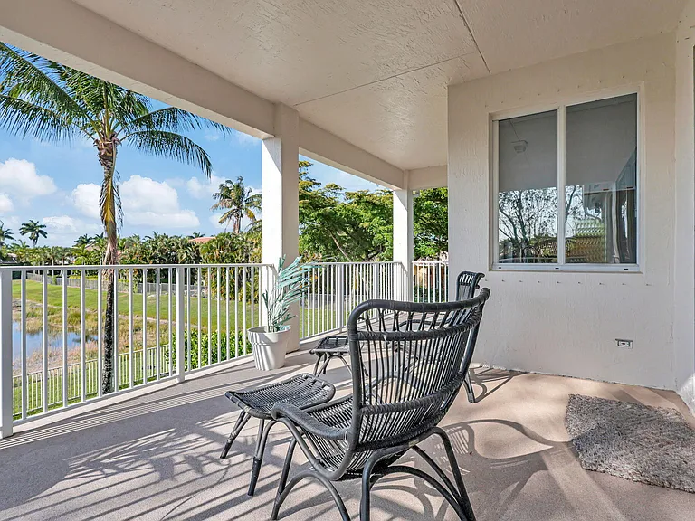 11615 Paradise Cove Ln — Photo 52