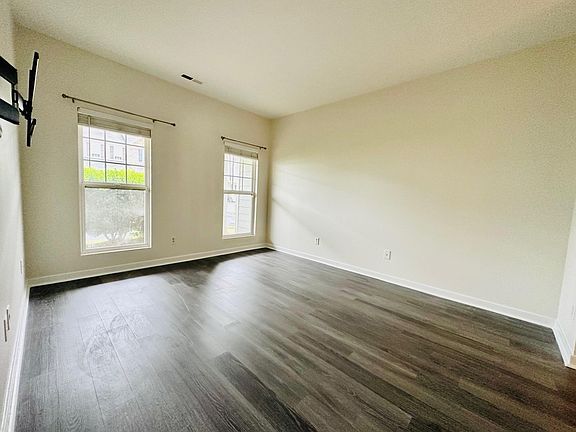 2nd image of 4277 Alderny Pl
