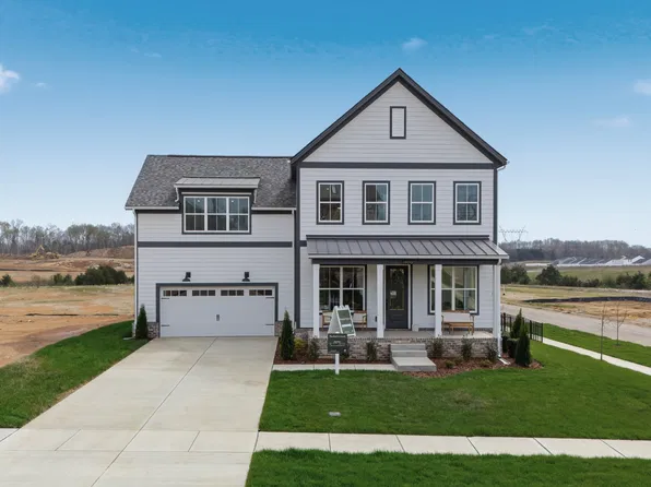 1800 Flatwaters St, Spring Hill, TN 37174