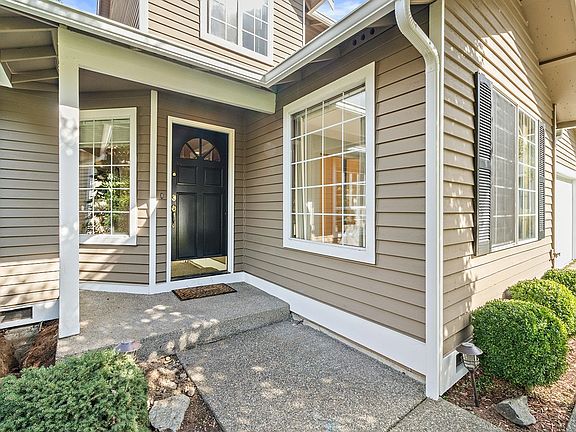 2nd image of 11550 SE 323rd Pl