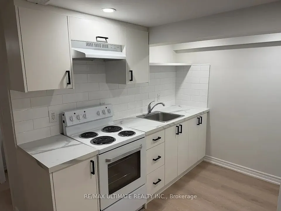 71 Claybrooke St #BASEMENT