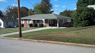 4th image of 226 Parkland Dr