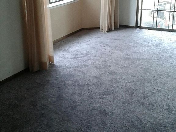 Dining area with new carpet