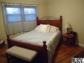 5th image of 1064 McKay Rd