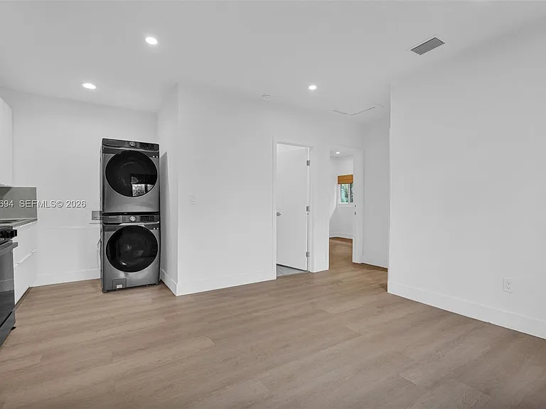19 NE 48th St #1 — Photo 6