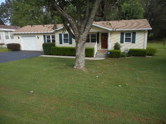 1st image of 1072 Pepper Dr