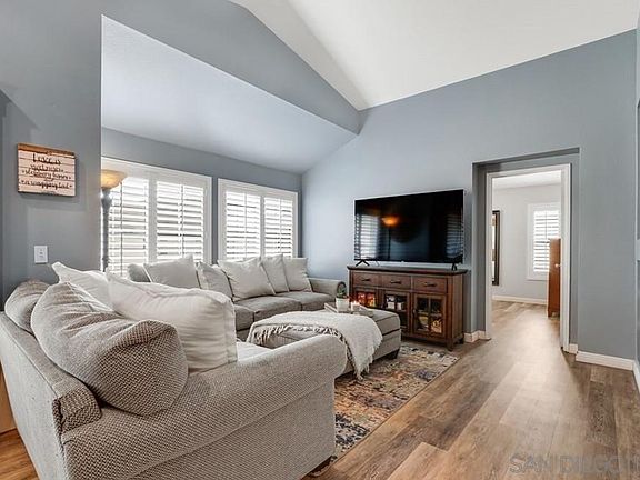 2nd image of 1138 De Leon Dr #1