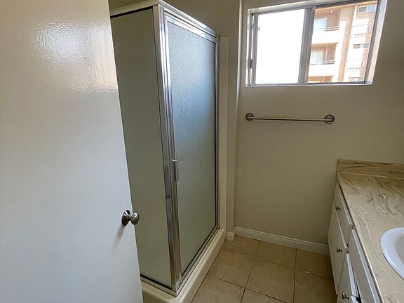 2nd image of 1122 N Stoneman Ave #718-105