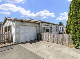 90986 Matthew Ln, Coos Bay, OR 97420