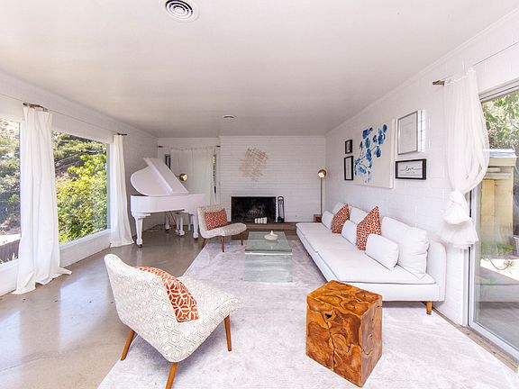 5th image of 1781 N Crescent Heights Blvd