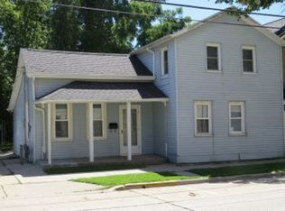 409 N 4th St, Watertown, WI 53094