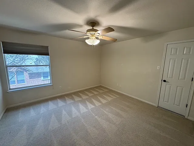 4310 Reynosa Dr — Photo 18