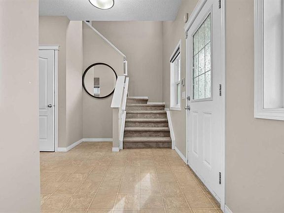 4th image of 246 S Martinwood Pl NE