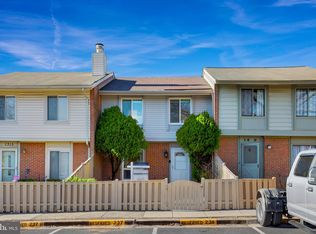 1317 Springtide Pl, Herndon, VA 20170