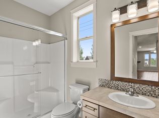 16098 NW Ashfield Dr, Beaverton, OR 97006