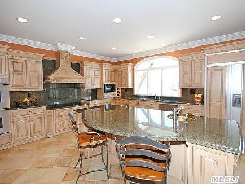 5th image of 4049 Darby Ln