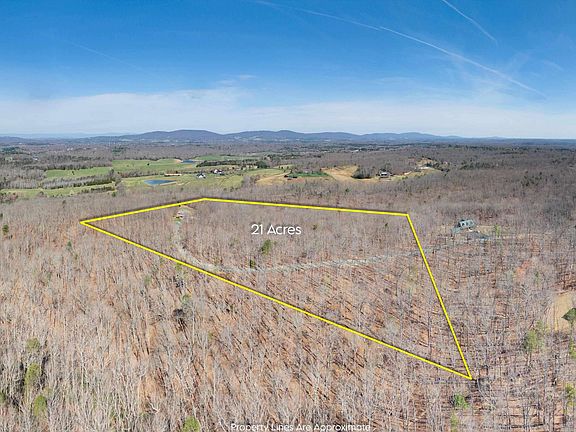 5th image of 4444 Woods Edge Rd