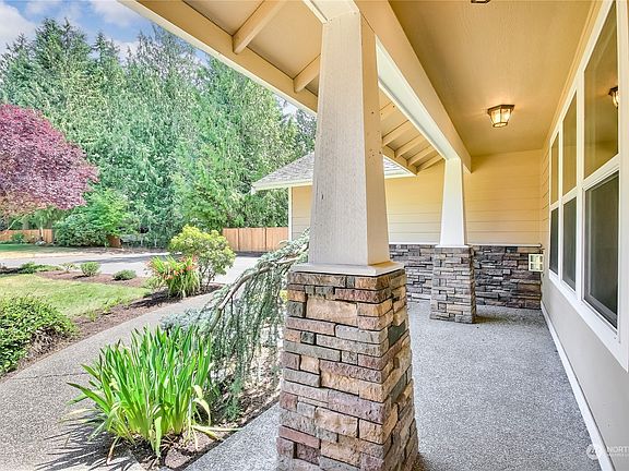 3rd image of 14216 109th Avenue Ct E