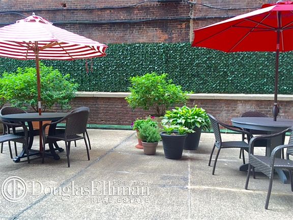 5th image of 240 E 35th St APT 6H