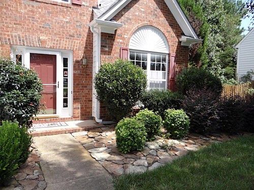 4th image of 102 Peralta Cir