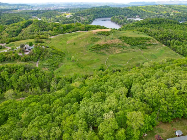 Hemlock Rd, Kingsport, TN 37663