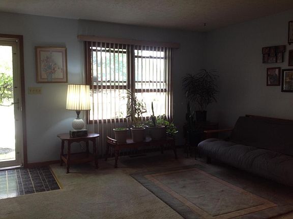 3rd image of 180 Leawood Dr