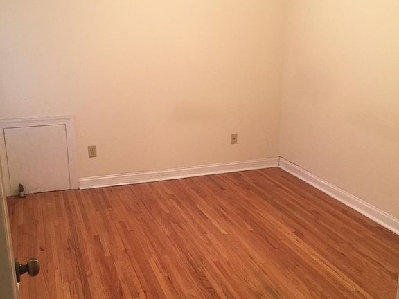 5th image of 145 Chatsworth St S
