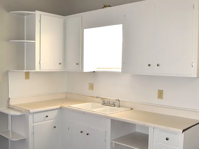 324 Wilkinson St — Photo 8