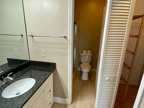 4th image of 2101 Wood Hill Dr