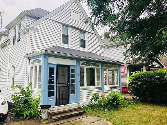 2nd image of 13417 Crennell Ave