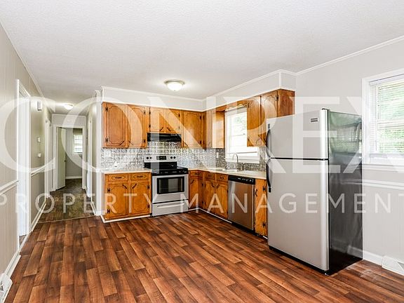 5th image of 1006 Carmel Dr